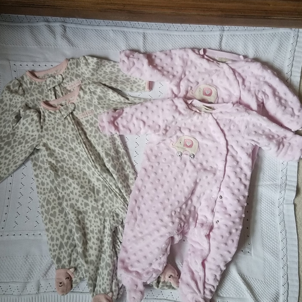 Warm pajamas bundle (1 of ea)